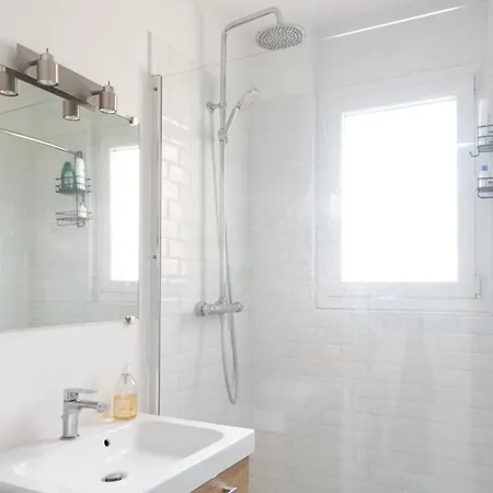 Apartment Cozy 37 M In The Heart Of Batignolles *