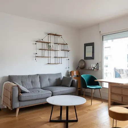 Apartment Cozy 37 M In The Heart Of Batignolles